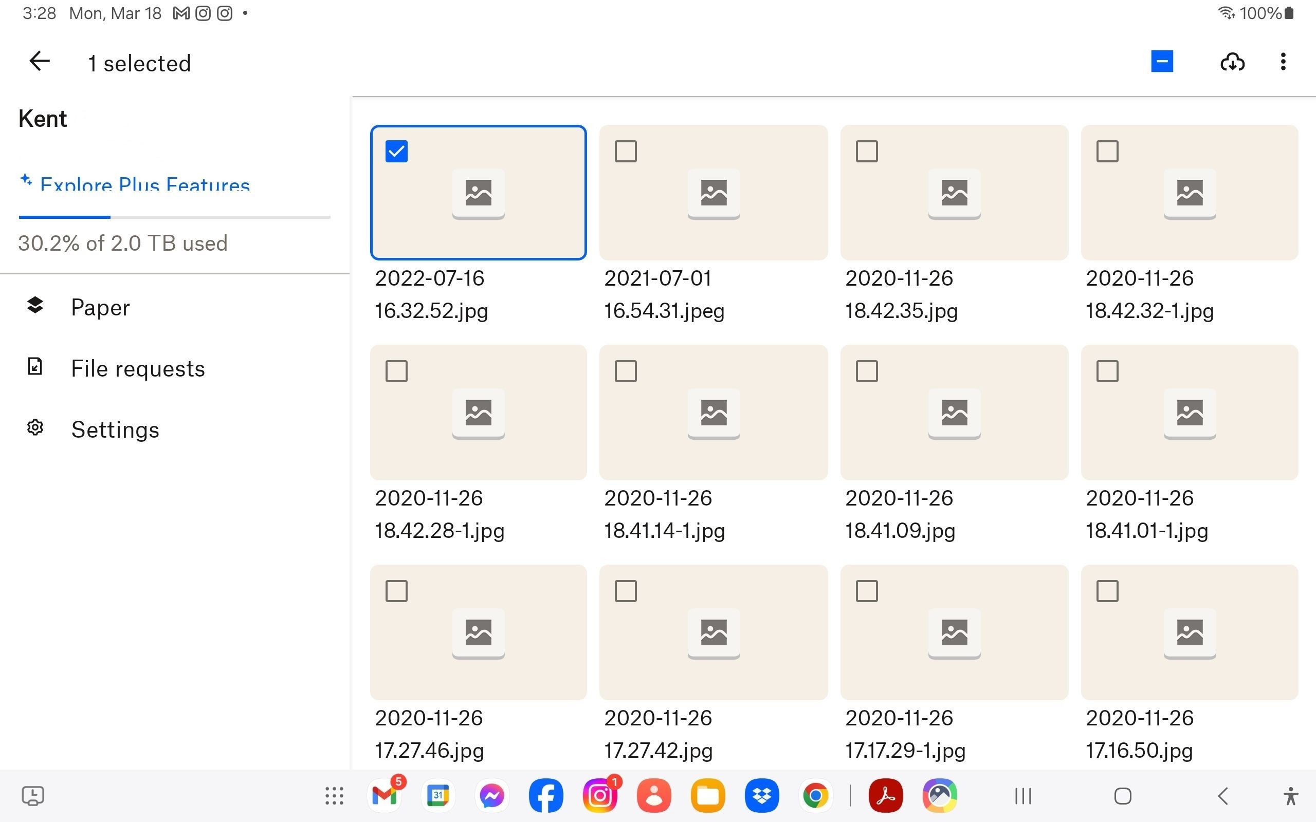Many thumbnails disappear as soon as I select a picture. - Dropbox ...